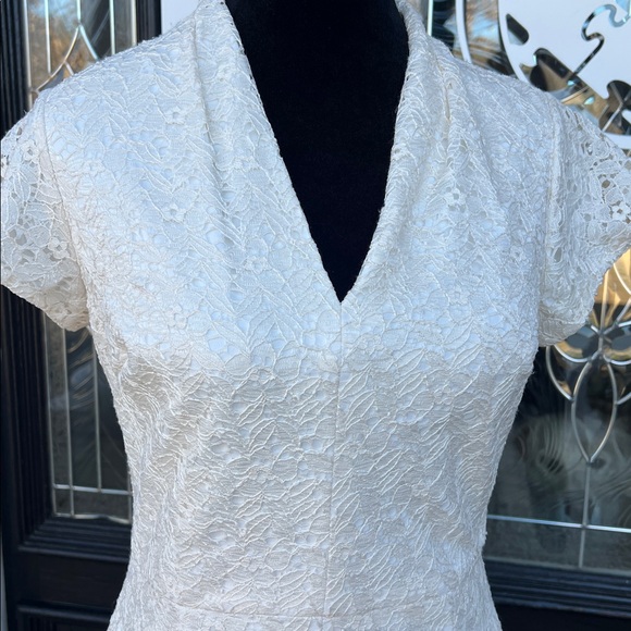 Betsey Johnson Lace Dressπ€ - Picture 2 of 10